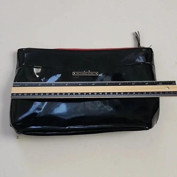 Victoria Secret Black High Glossy Patent Leather Make Up Bag Travel Purse Clutch - Picture 9 of 14